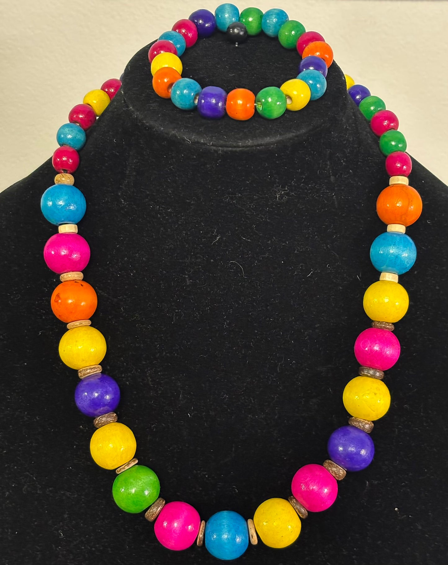 Women’s Colorful Wooden Bead Necklace Set